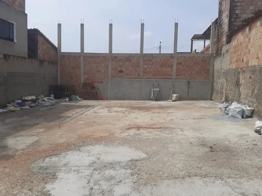 Foto 1 de Terreno / Lote à venda, 175m2 em Contagem - MG