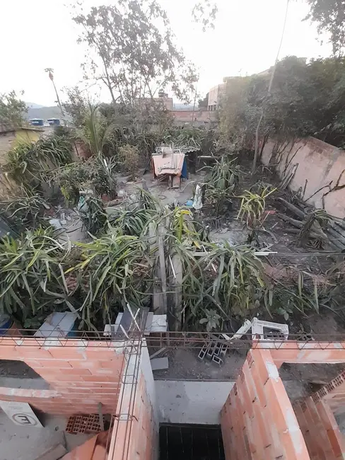 Foto 2 de Terreno / Lote à venda, 180m2 em Contagem - MG