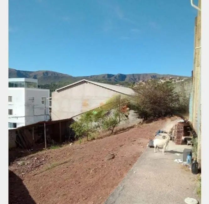 Foto 8 de Casa com 2 quartos à venda, 140m2 em Ibirite - MG