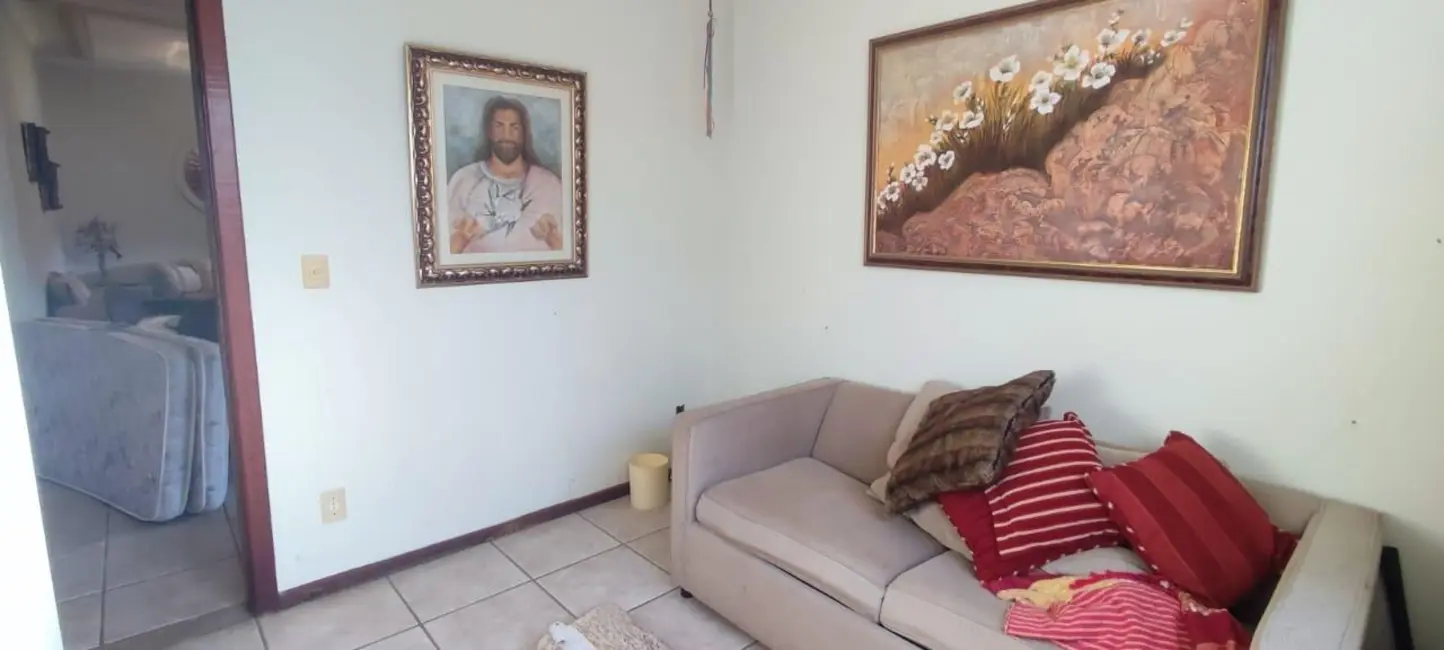 Chácara com 3 quartos à venda, 200m2 em Esmeraldas - MG - imagem 5 Foto 5 de Chácara com 3 quartos à venda, 200m2 em Esmeraldas - MG