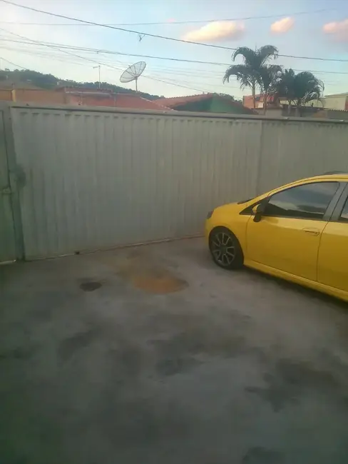 Foto 2 de Casa com 2 quartos à venda, 60m2 em Ibirite - MG