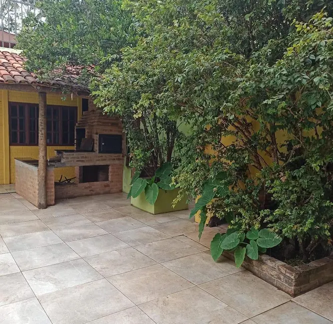 Sítio / Rancho com 6 quartos à venda, 509m2 em Mario Campos - MG - imagem 4 Foto 4 de Sítio / Rancho com 6 quartos à venda, 509m2 em Mario Campos - MG