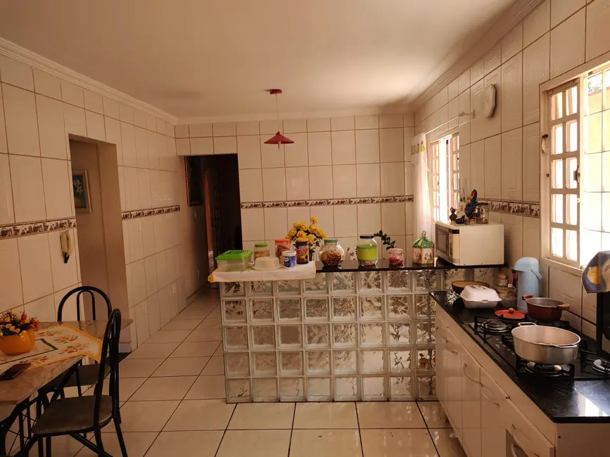 Foto 7 de Casa com 4 quartos à venda, 280m2 em Belo Horizonte - MG