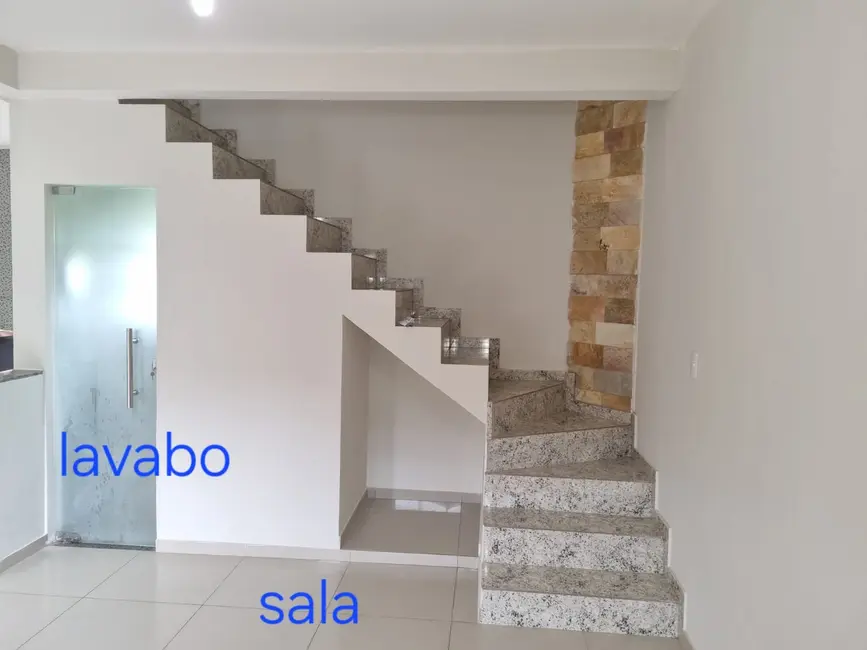 Foto 2 de Casa com 3 quartos à venda, 200m2 em Ibirite - MG