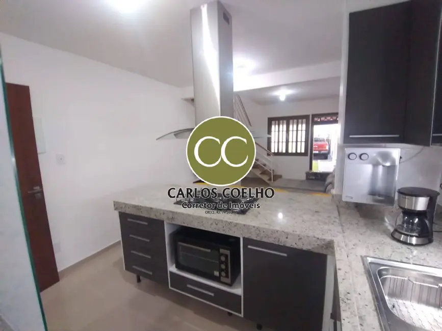 Foto 2 de Casa de Condomínio com 2 quartos à venda, 120m2 em Braga, Cabo Frio - RJ