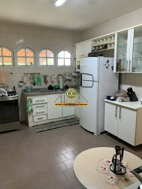 Foto 4 de Casa com 3 quartos à venda, 600m2 em Cabo Frio - RJ