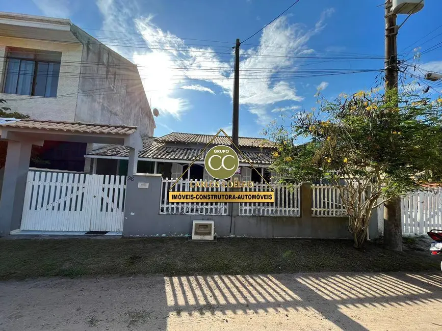 Foto 1 de Casa com 2 quartos à venda, 200m2 em Cabo Frio - RJ