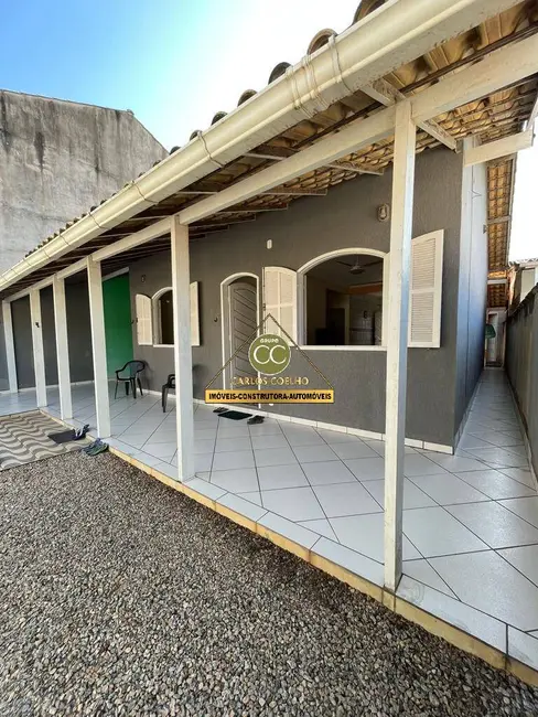 Foto 4 de Casa com 2 quartos à venda, 200m2 em Cabo Frio - RJ