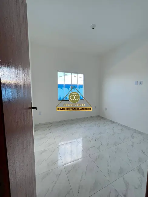 Casa com 2 quartos à venda em Cabo Frio - RJ - imagem 8 Foto 8 de Casa com 2 quartos à venda em Cabo Frio - RJ