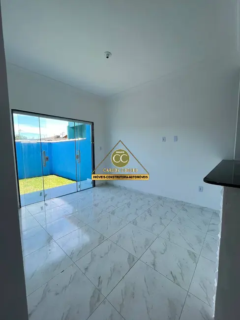 Casa com 2 quartos à venda em Cabo Frio - RJ - imagem 7 Foto 7 de Casa com 2 quartos à venda em Cabo Frio - RJ