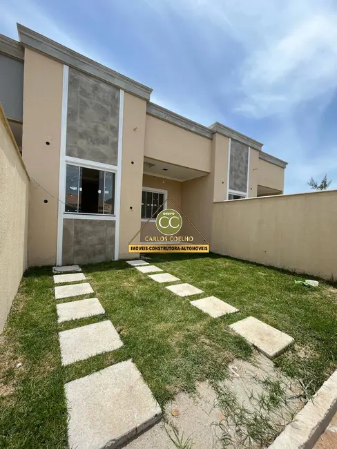 Foto 2 de Casa com 1 quarto à venda em Cabo Frio - RJ