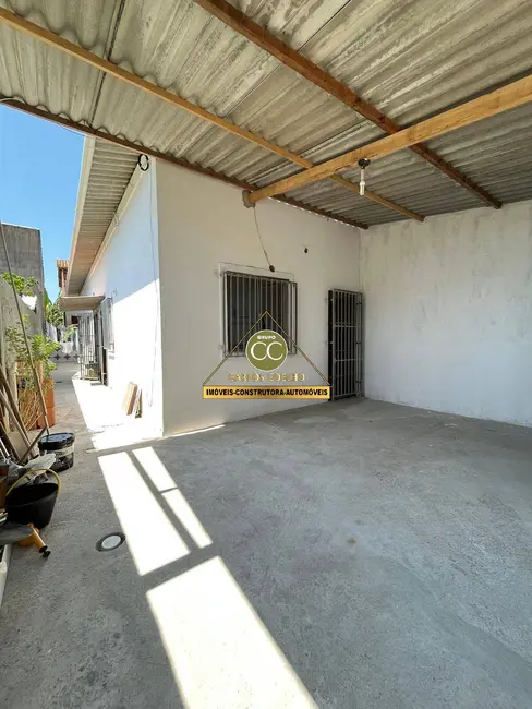 Foto 1 de Casa com 2 quartos à venda, 150m2 em Cabo Frio - RJ