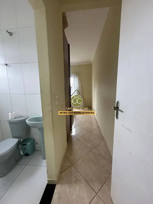 Casa com 2 quartos à venda em Cabo Frio - RJ - imagem 7 Foto 7 de Casa com 2 quartos à venda em Cabo Frio - RJ