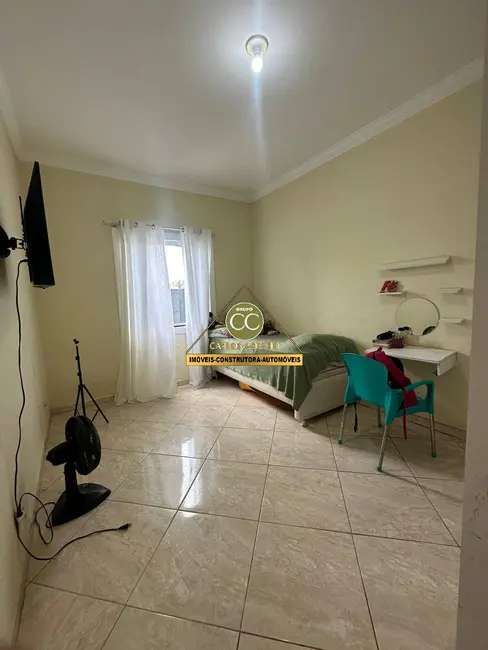 Casa com 2 quartos à venda em Cabo Frio - RJ - imagem 6 Foto 6 de Casa com 2 quartos à venda em Cabo Frio - RJ