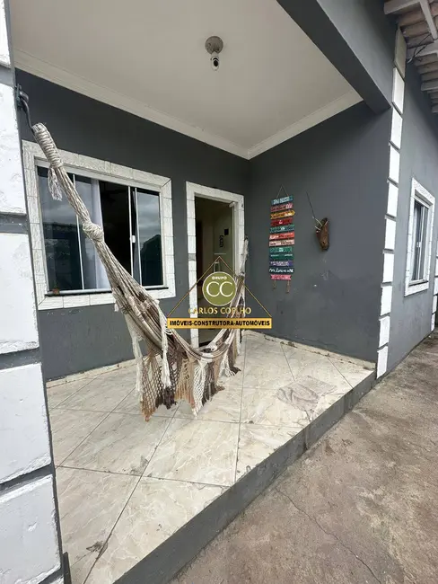 Casa com 2 quartos à venda em Cabo Frio - RJ - imagem 3 Foto 3 de Casa com 2 quartos à venda em Cabo Frio - RJ