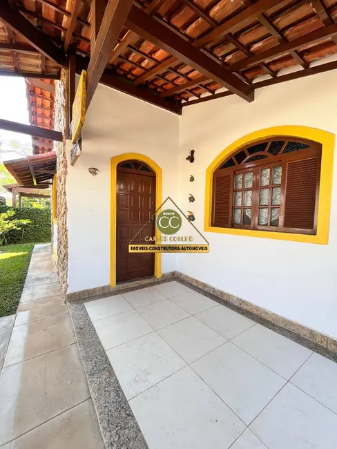 Casa com 3 quartos à venda, 360m2 em Algodoal, Cabo Frio - RJ - imagem 3 Foto 3 de Casa com 3 quartos à venda, 360m2 em Algodoal, Cabo Frio - RJ