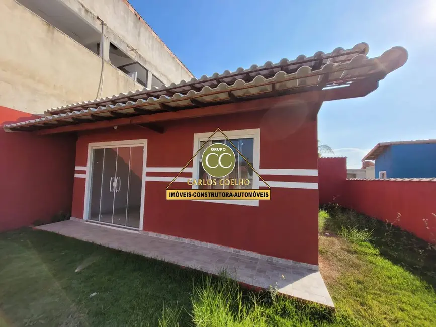 Casa com 2 quartos à venda em Cabo Frio - RJ - imagem 4 Foto 4 de Casa com 2 quartos à venda em Cabo Frio - RJ