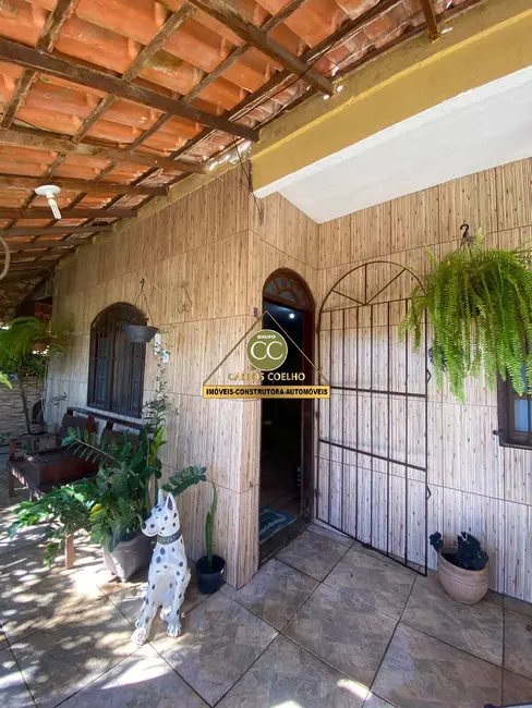 Foto 6 de Casa com 3 quartos à venda, 300m2 em Cabo Frio - RJ