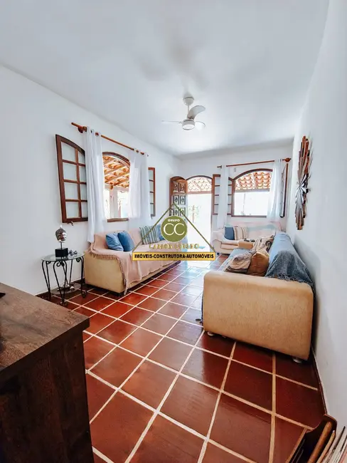 Casa com 3 quartos à venda, 950m2 em Peró, Cabo Frio - RJ - imagem 3 Foto 3 de Casa com 3 quartos à venda, 950m2 em Peró, Cabo Frio - RJ