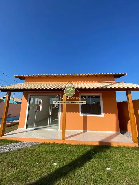Foto 2 de Casa com 2 quartos à venda, 220m2 em Cabo Frio - RJ