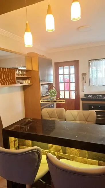 Casa com 5 quartos à venda em Cabo Frio - RJ - imagem 8 Foto 8 de Casa com 5 quartos à venda em Cabo Frio - RJ