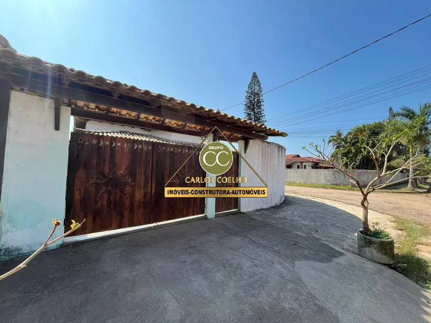 Foto 1 de Casa com 4 quartos à venda em Samburá (Tamoios), Cabo Frio - RJ