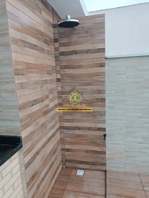 Casa com 2 quartos à venda em Cabo Frio - RJ - imagem 3 Foto 3 de Casa com 2 quartos à venda em Cabo Frio - RJ