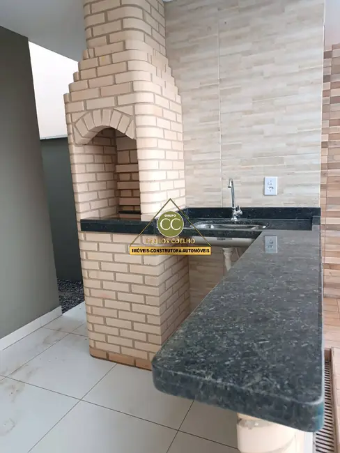 Casa com 2 quartos à venda em Cabo Frio - RJ - imagem 6 Foto 6 de Casa com 2 quartos à venda em Cabo Frio - RJ