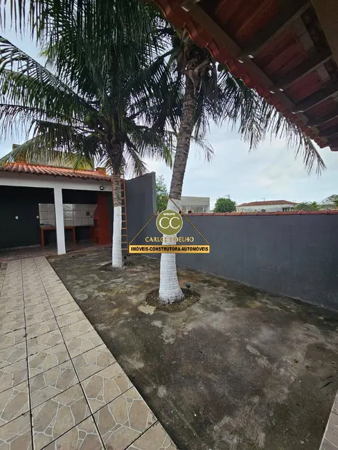 Casa com 4 quartos à venda em Cabo Frio - RJ - imagem 4 Foto 4 de Casa com 4 quartos à venda em Cabo Frio - RJ