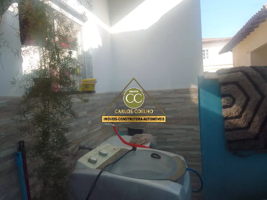 Casa com 2 quartos à venda em Cabo Frio - RJ - imagem 7 Foto 7 de Casa com 2 quartos à venda em Cabo Frio - RJ