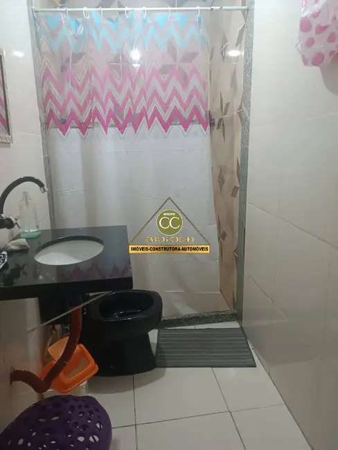 Casa com 1 quarto à venda em Cabo Frio - RJ - imagem 7 Foto 7 de Casa com 1 quarto à venda em Cabo Frio - RJ