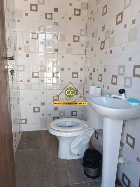 Casa com 3 quartos à venda em Cabo Frio - RJ - imagem 8 Foto 8 de Casa com 3 quartos à venda em Cabo Frio - RJ