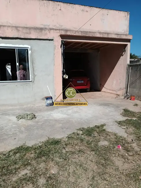 Casa com 2 quartos à venda em Cabo Frio - RJ - imagem 1 Foto 1 de Casa com 2 quartos à venda em Cabo Frio - RJ