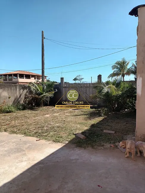 Casa com 2 quartos à venda em Cabo Frio - RJ - imagem 2 Foto 2 de Casa com 2 quartos à venda em Cabo Frio - RJ