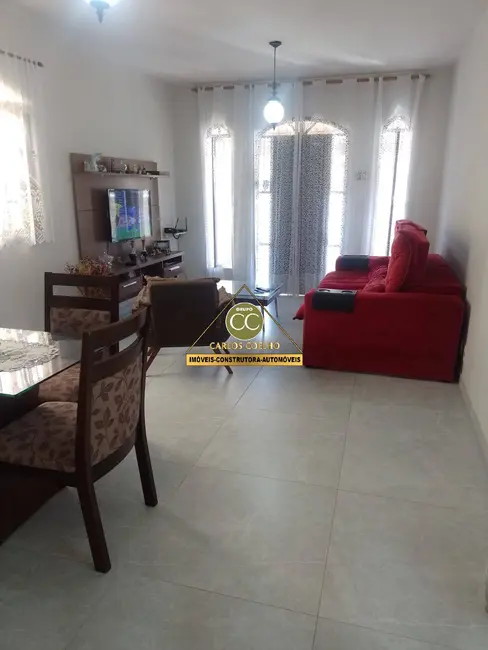 Casa com 3 quartos à venda em Cabo Frio - RJ - imagem 7 Foto 7 de Casa com 3 quartos à venda em Cabo Frio - RJ