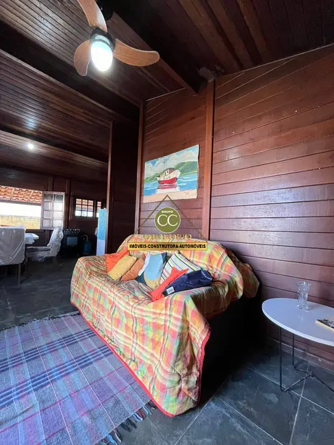 Casa com 3 quartos à venda em Cabo Frio - RJ - imagem 8 Foto 8 de Casa com 3 quartos à venda em Cabo Frio - RJ