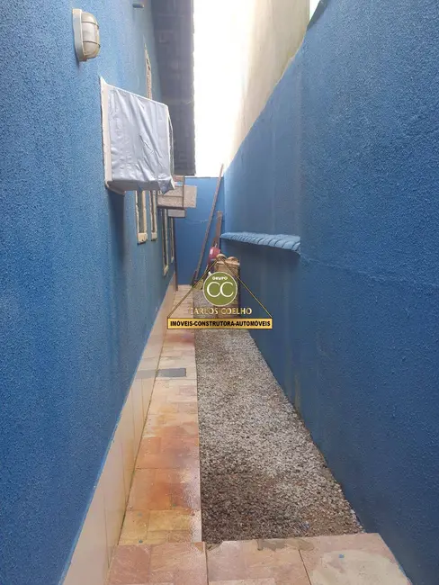 Foto 7 de Casa à venda em Cabo Frio - RJ