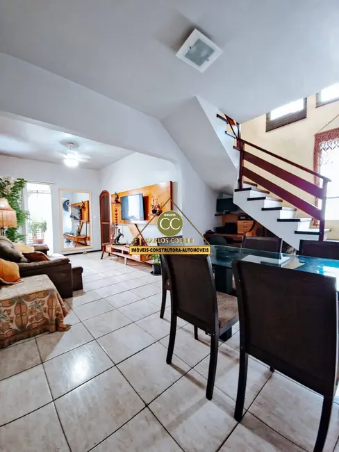 Casa à venda, 200m2 em Centro, Cabo Frio - RJ - imagem 4 Foto 4 de Casa à venda, 200m2 em Centro, Cabo Frio - RJ