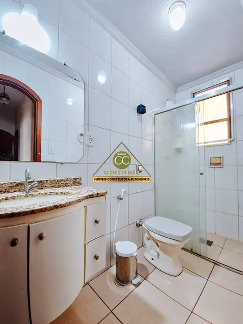 Casa à venda, 200m2 em Centro, Cabo Frio - RJ - imagem 5 Foto 5 de Casa à venda, 200m2 em Centro, Cabo Frio - RJ