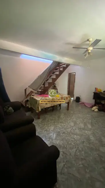 Casa à venda em Cabo Frio - RJ - imagem 5 Foto 5 de Casa à venda em Cabo Frio - RJ