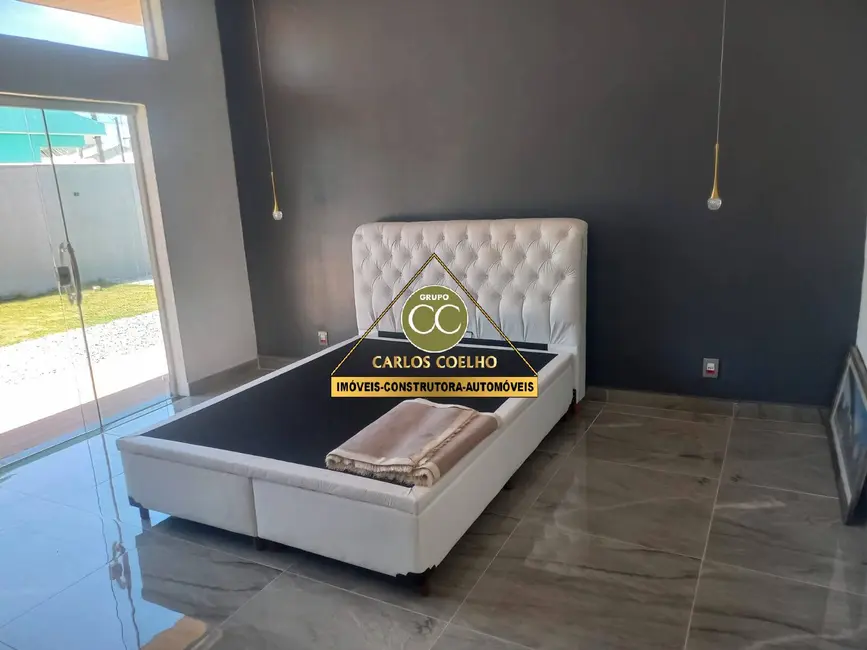 Casa com 3 quartos à venda em Jardim Flamboyant, Cabo Frio - RJ - imagem 3 Foto 3 de Casa com 3 quartos à venda em Jardim Flamboyant, Cabo Frio - RJ