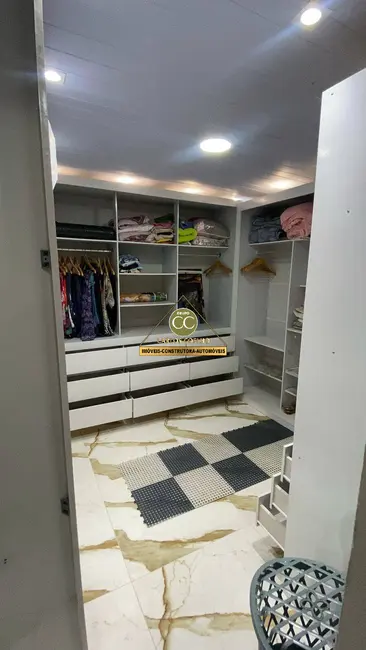 Foto 22 de Casa à venda em Cabo Frio - RJ