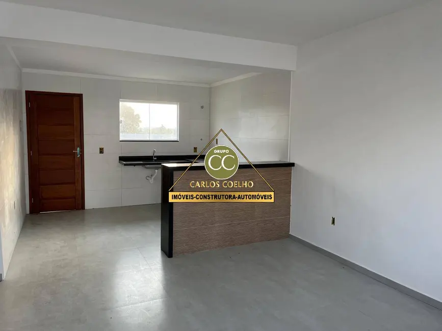 Foto 3 de Casa com 2 quartos à venda em Araruama - RJ