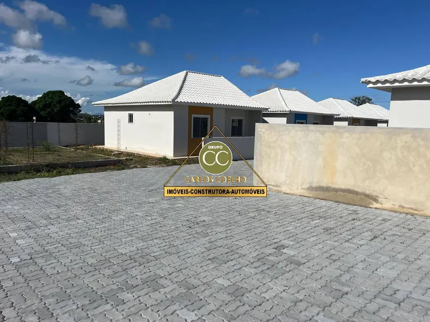 Foto 8 de Casa com 2 quartos à venda em Araruama - RJ