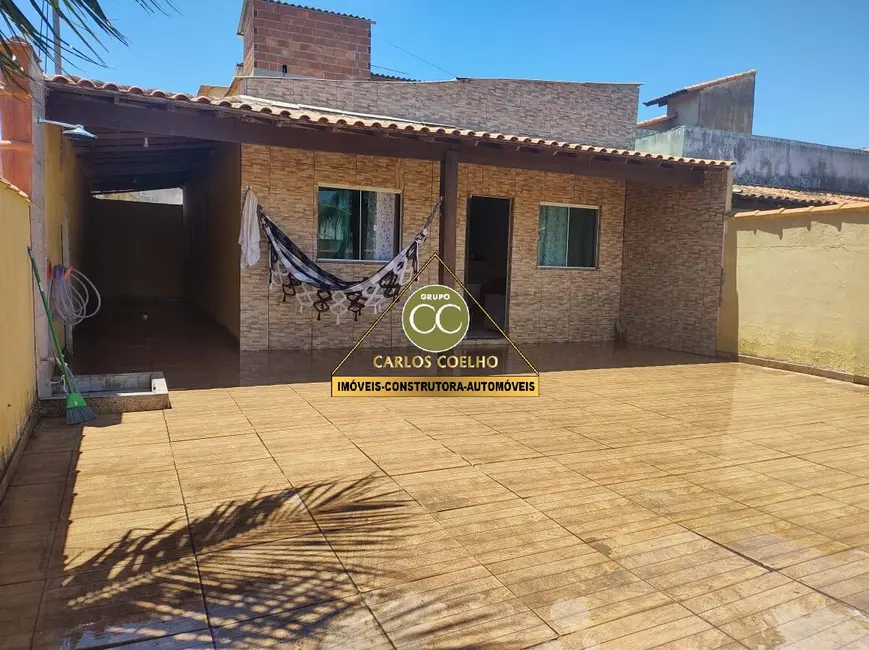 Casa com 2 quartos à venda em Cabo Frio - RJ - imagem 2 Foto 2 de Casa com 2 quartos à venda em Cabo Frio - RJ