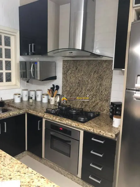 Sobrado com 3 quartos à venda, 135m2 em Cidade Líder, São Paulo - SP - imagem 4 Foto 4 de Sobrado com 3 quartos à venda, 135m2 em Cidade Líder, São Paulo - SP