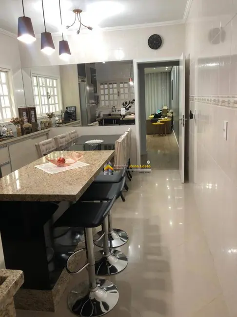 Sobrado com 3 quartos à venda, 135m2 em Cidade Líder, São Paulo - SP - imagem 2 Foto 2 de Sobrado com 3 quartos à venda, 135m2 em Cidade Líder, São Paulo - SP