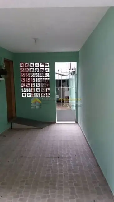 Foto 2 de Casa com 3 quartos à venda, 220m2 em Chácara Seis de Outubro, São Paulo - SP