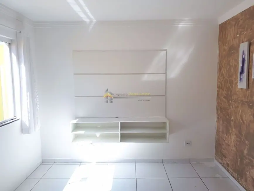 Foto 2 de Casa com 2 quartos à venda, 64m2 em Vila Carmosina, São Paulo - SP