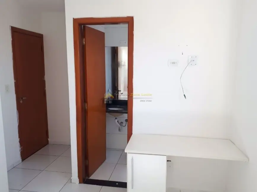 Foto 4 de Casa com 2 quartos à venda, 64m2 em Vila Carmosina, São Paulo - SP